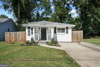1099 Harwell ST NW Atlanta GA 30314