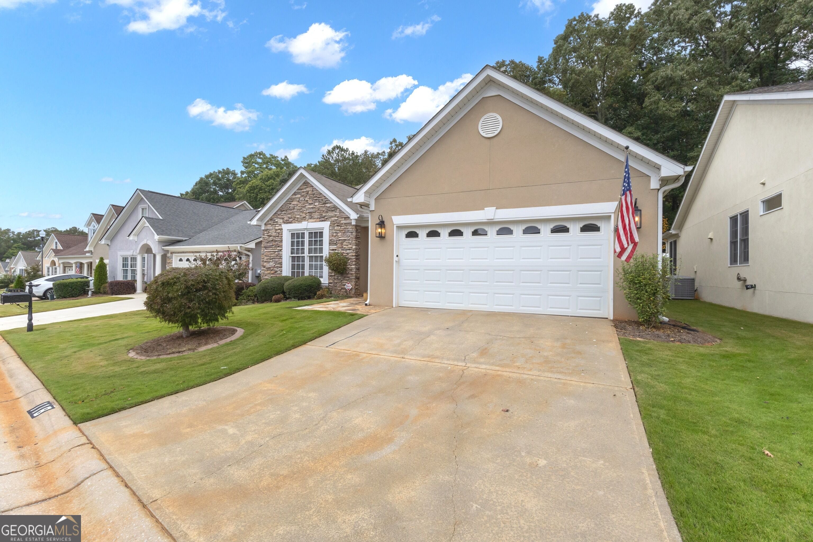 118 Maple Grove TER