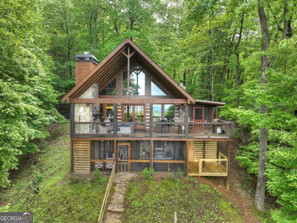 Photo of 181 Ridge Circle, Blue Ridge, GA 30513 (MLS # 10679929)