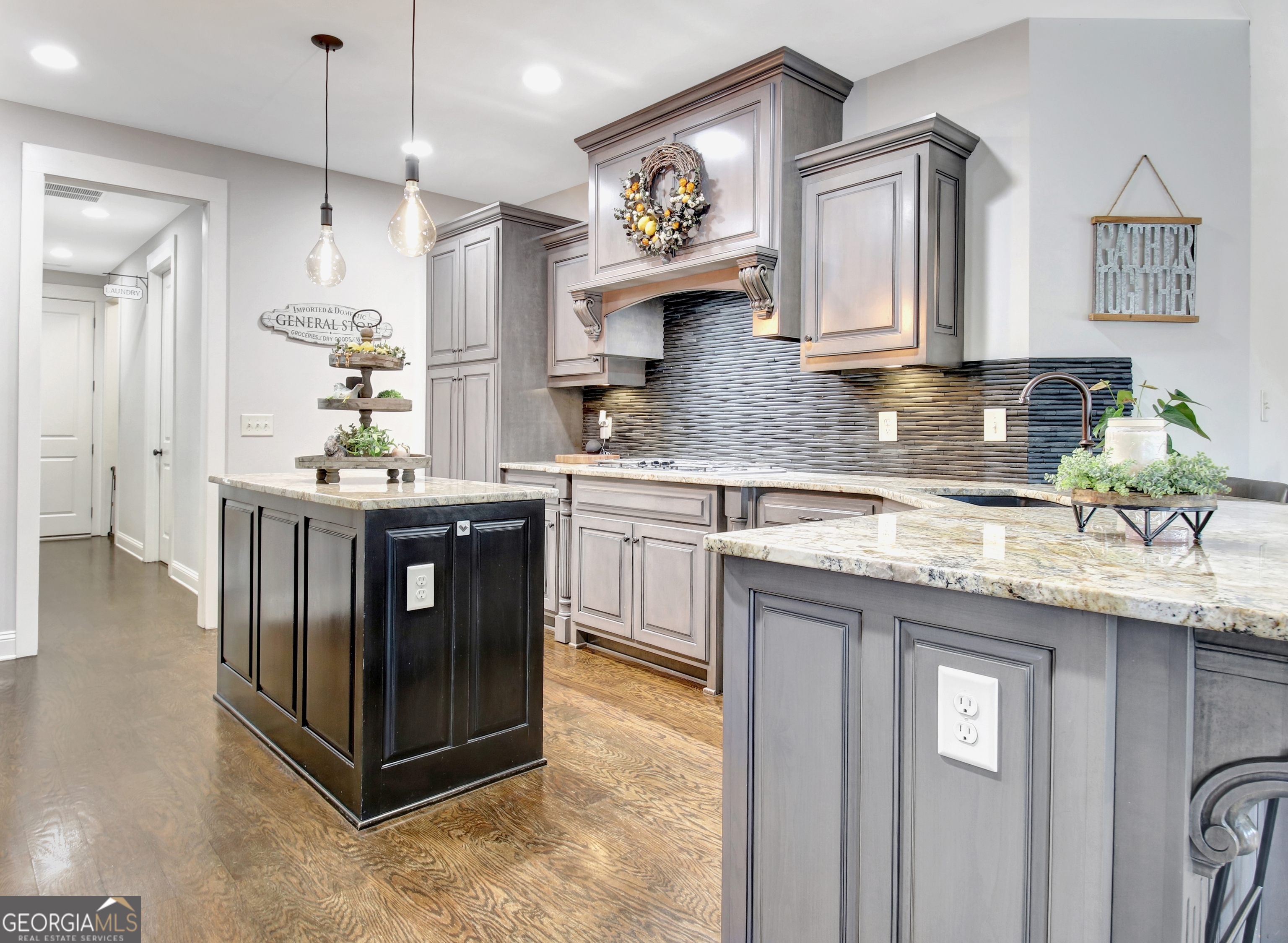 Sharpsburg, Georgia 30277, United States, 4 Bedrooms Bedrooms, ,5 BathroomsBathrooms,Residential,Active,81756