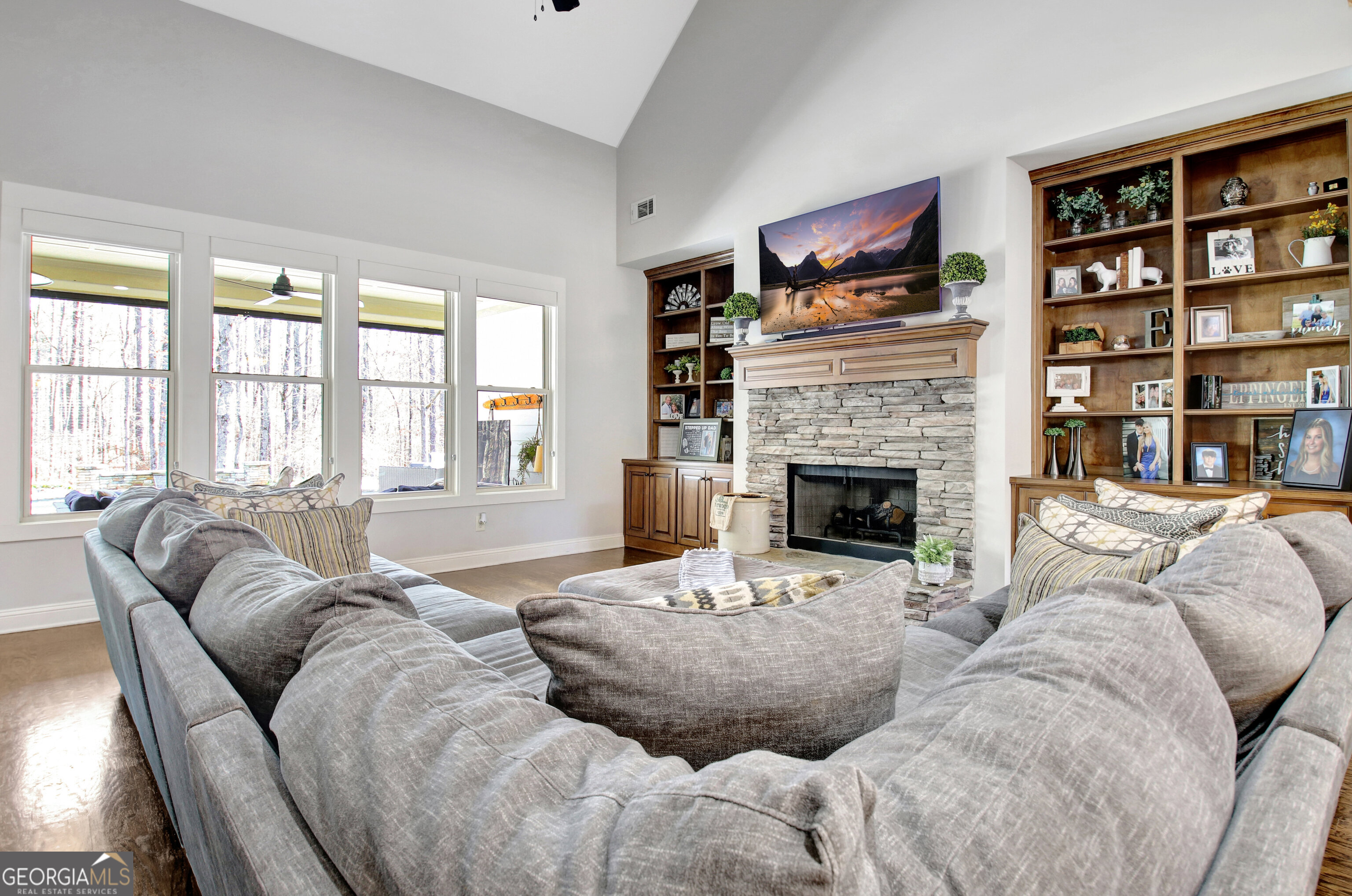 Sharpsburg, Georgia 30277, United States, 4 Bedrooms Bedrooms, ,5 BathroomsBathrooms,Residential,Active,81756