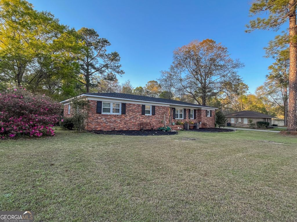 Photo of 218 Pinehurst Drive, Dublin, GA 31021 (MLS # 10715457)