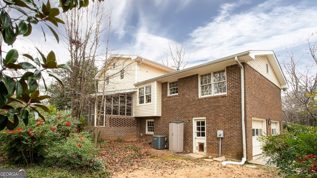 Photo of 2717 Kenwood Drive, Duluth, GA 30096 (MLS # 10664957)