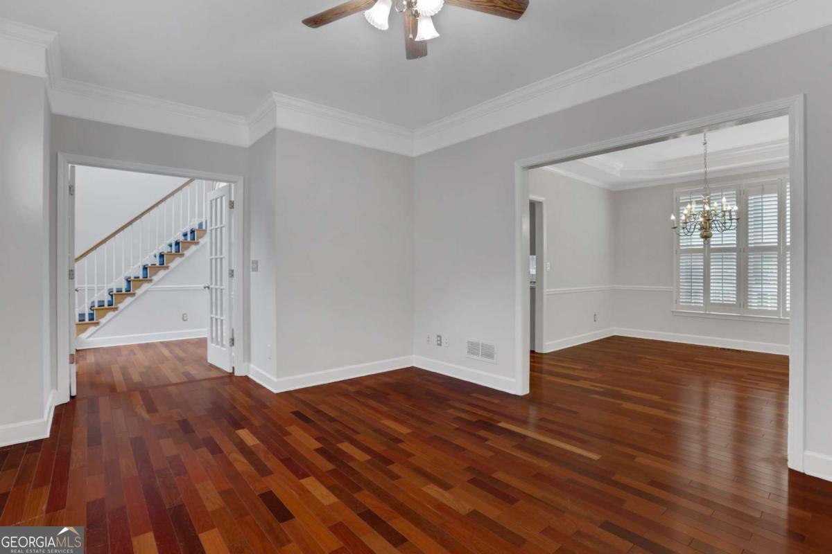 2395 Devon Leigh WALK