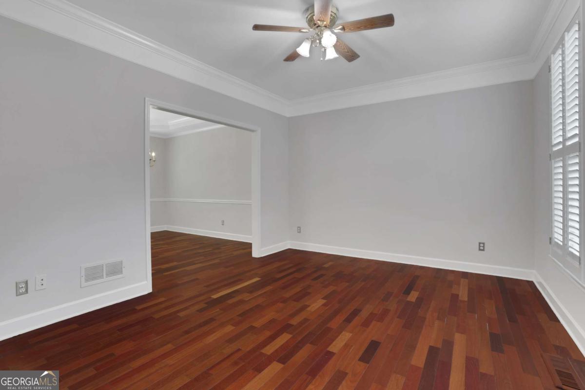 2395 Devon Leigh WALK
