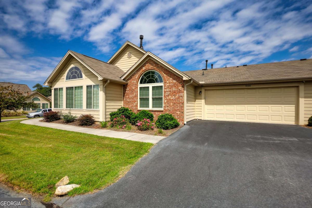 1000 Silver Summit DR SE