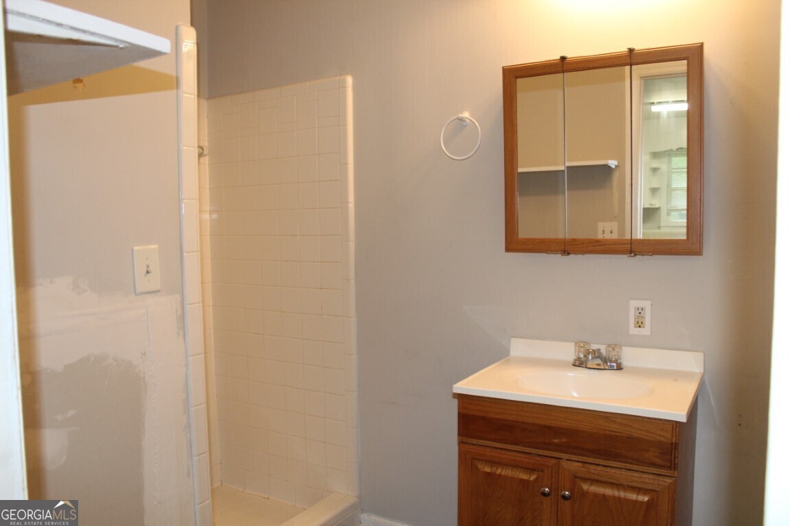 126 E Mimosa DR