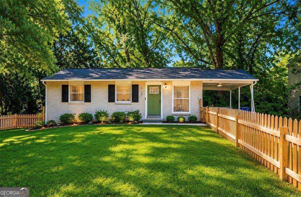 Photo of 3560 Fairlane Drive NW, Atlanta, GA 30331 (MLS # 10822979)