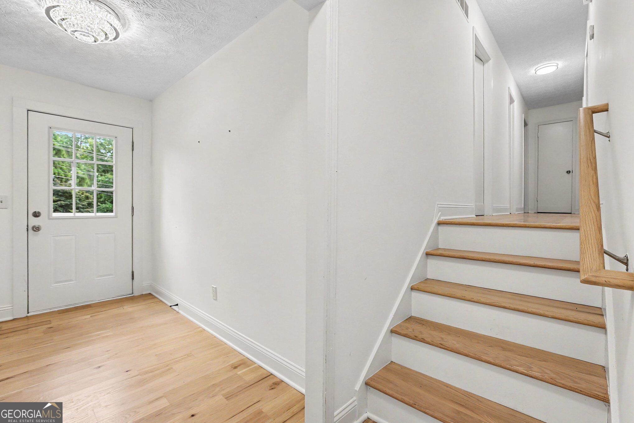 3919 Lower Roswell RD