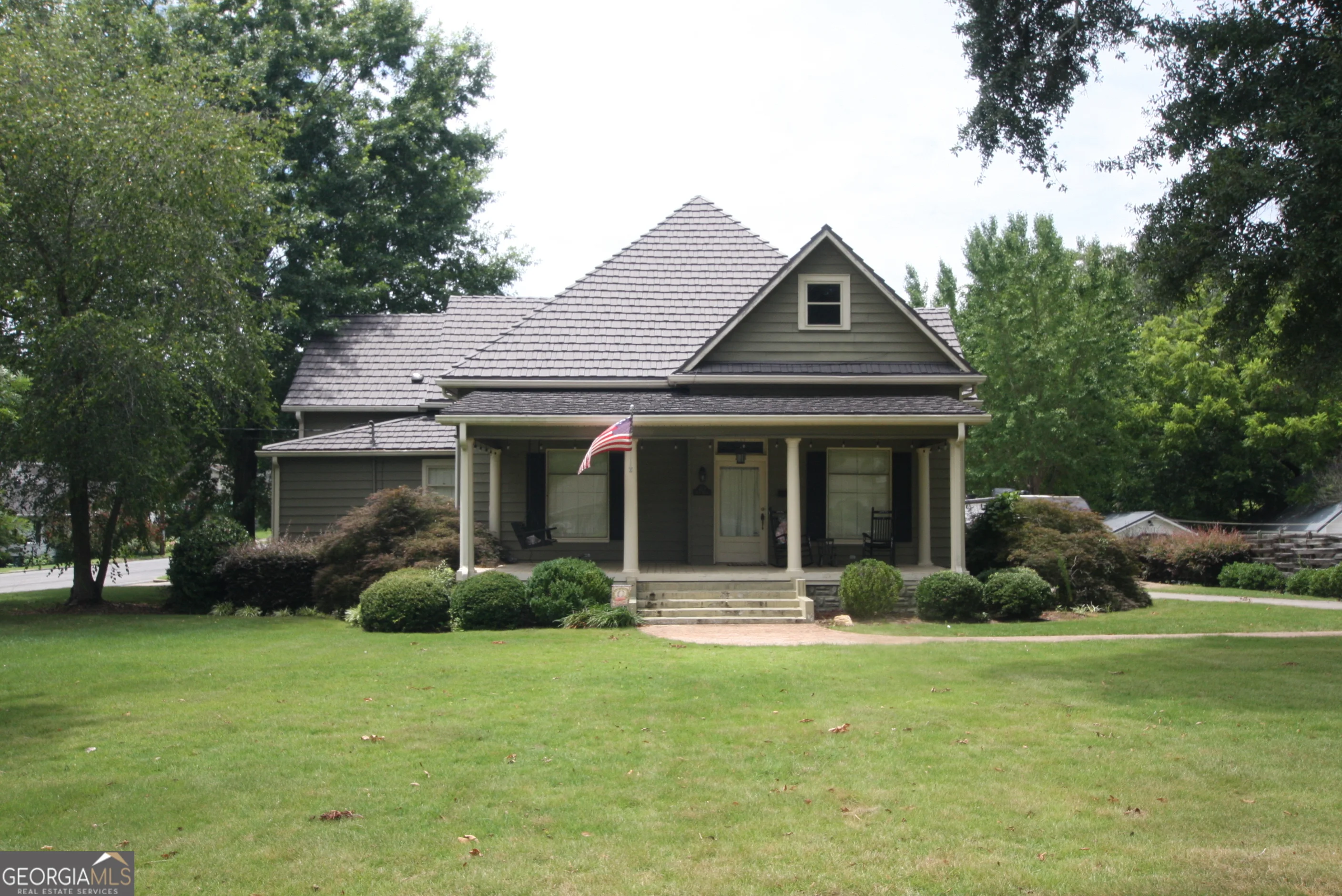 223 Bluff Street