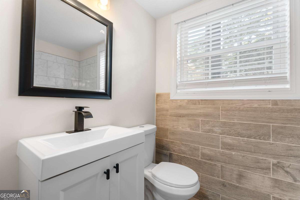 Dixie Pines - Residential