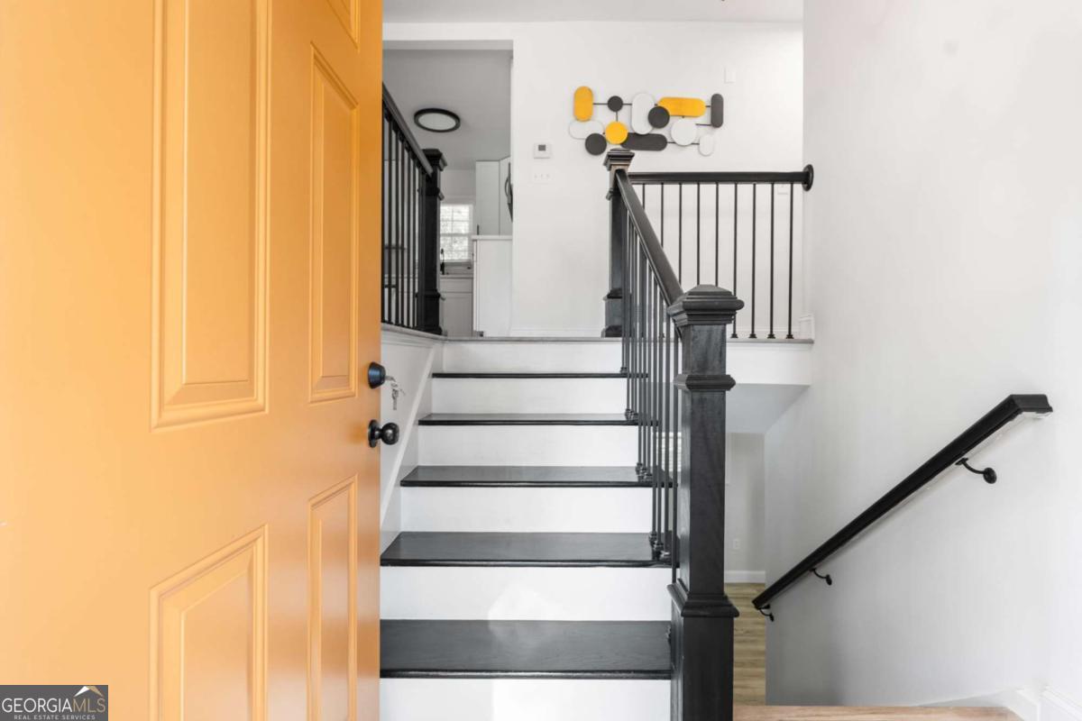 Dixie Pines - Residential