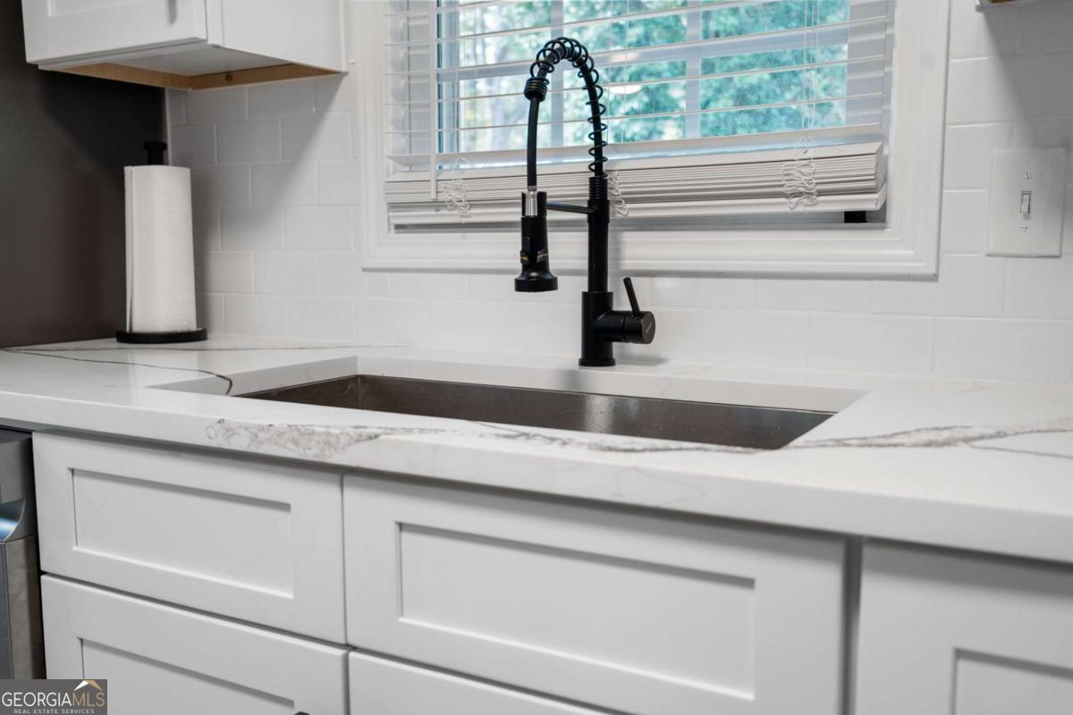 Dixie Pines - Residential