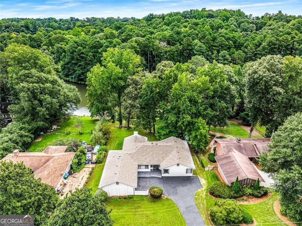 234 Shadow Lake DR SW