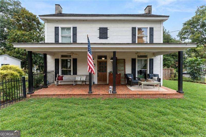 Photo of 107 Etowah Drive, Cartersville, GA 30120 (MLS # 10853172)