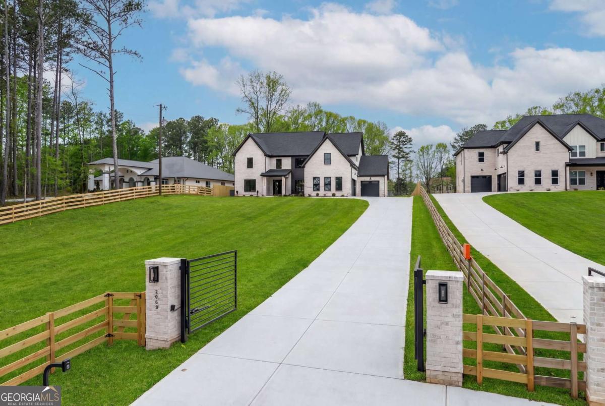 2865 Old Fountain RD