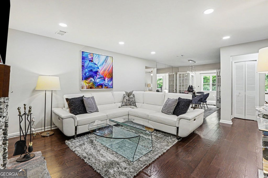 Photo of 7 Saint Claire Lane NE, Atlanta, GA 30324 (MLS # 10782234)