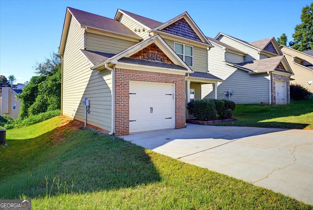 Photo of 57 Wyndham Court SE, Cartersville, GA 30121 (MLS # 10876407)