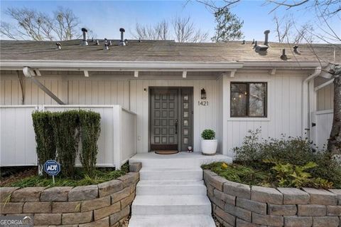 Photo of 1421 N Druid Hills Road NE, Atlanta, GA 30319 (MLS # 10696978)