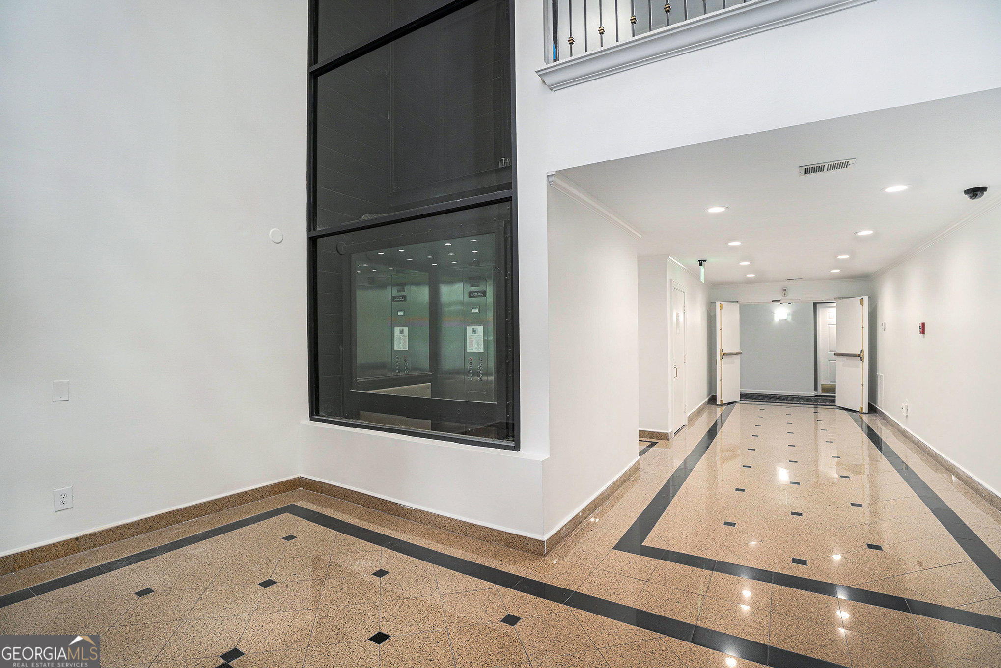 2106 Pine Heights DR