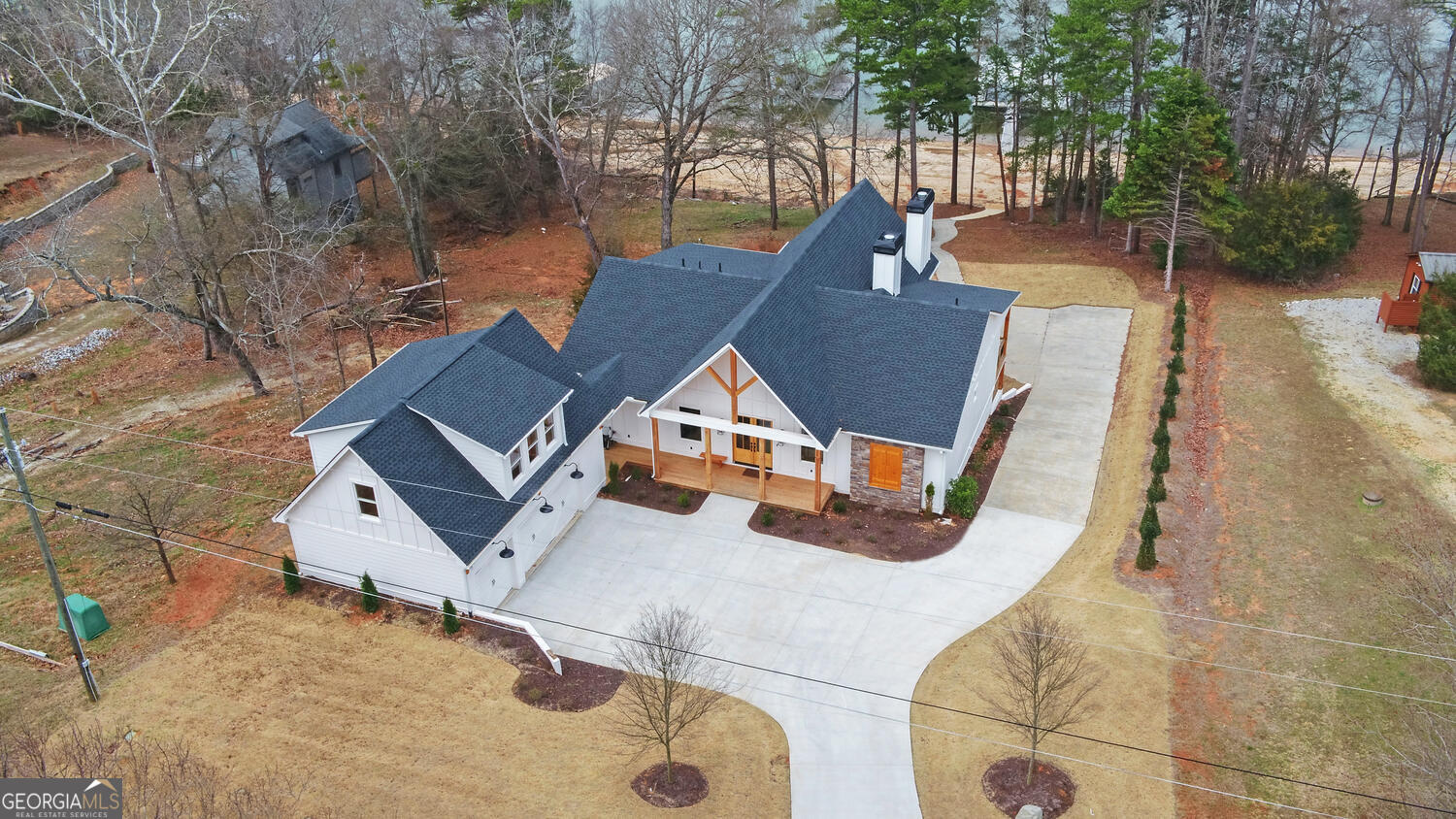 672 Tugaloo Heights CIR