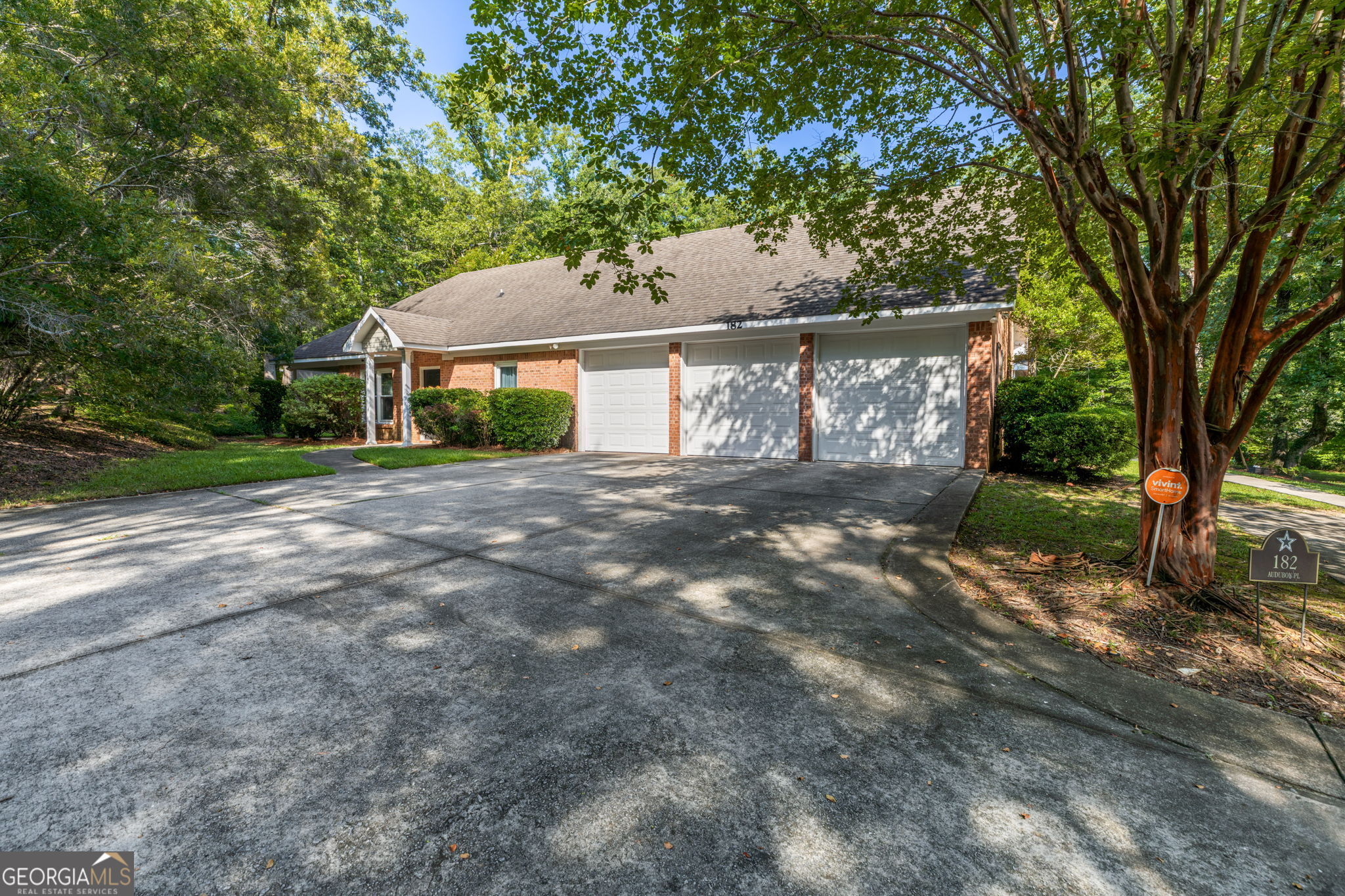 182 Audubon PL