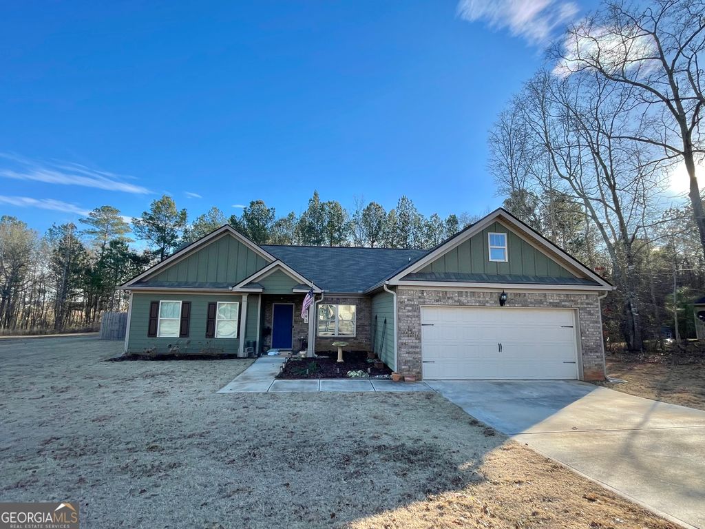 Photo of 193 Fox Crossing Road, Griffin, GA 30224 (MLS # 10662446)