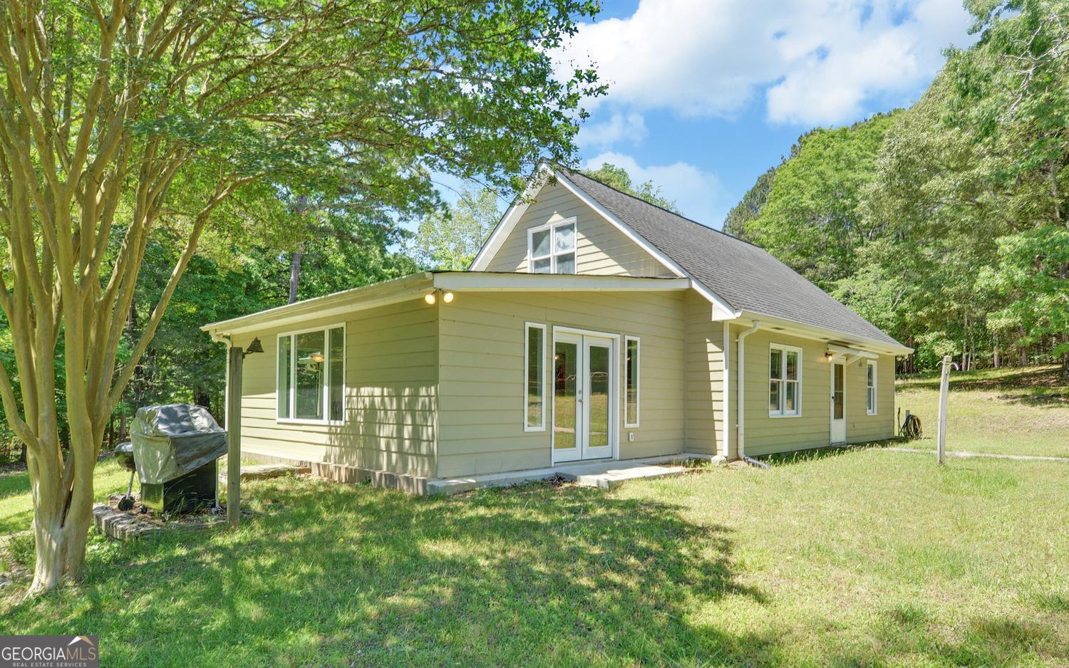 194 Harvey LN