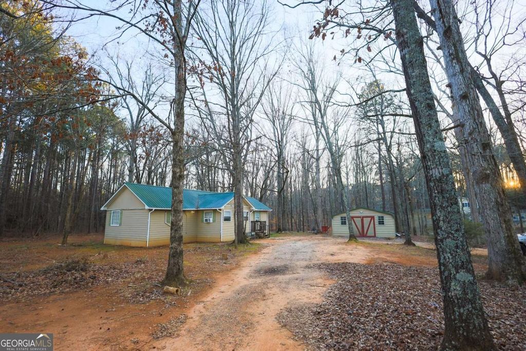 Photo of 27 Hawk Trail, Newborn, GA 30056 (MLS # 10687584)