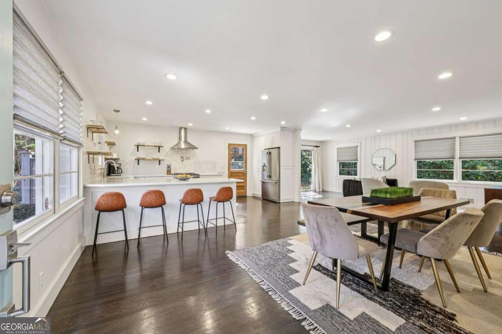 Photo of 4011 Arden Way NE, Atlanta, GA 30342 (MLS # 10713103)