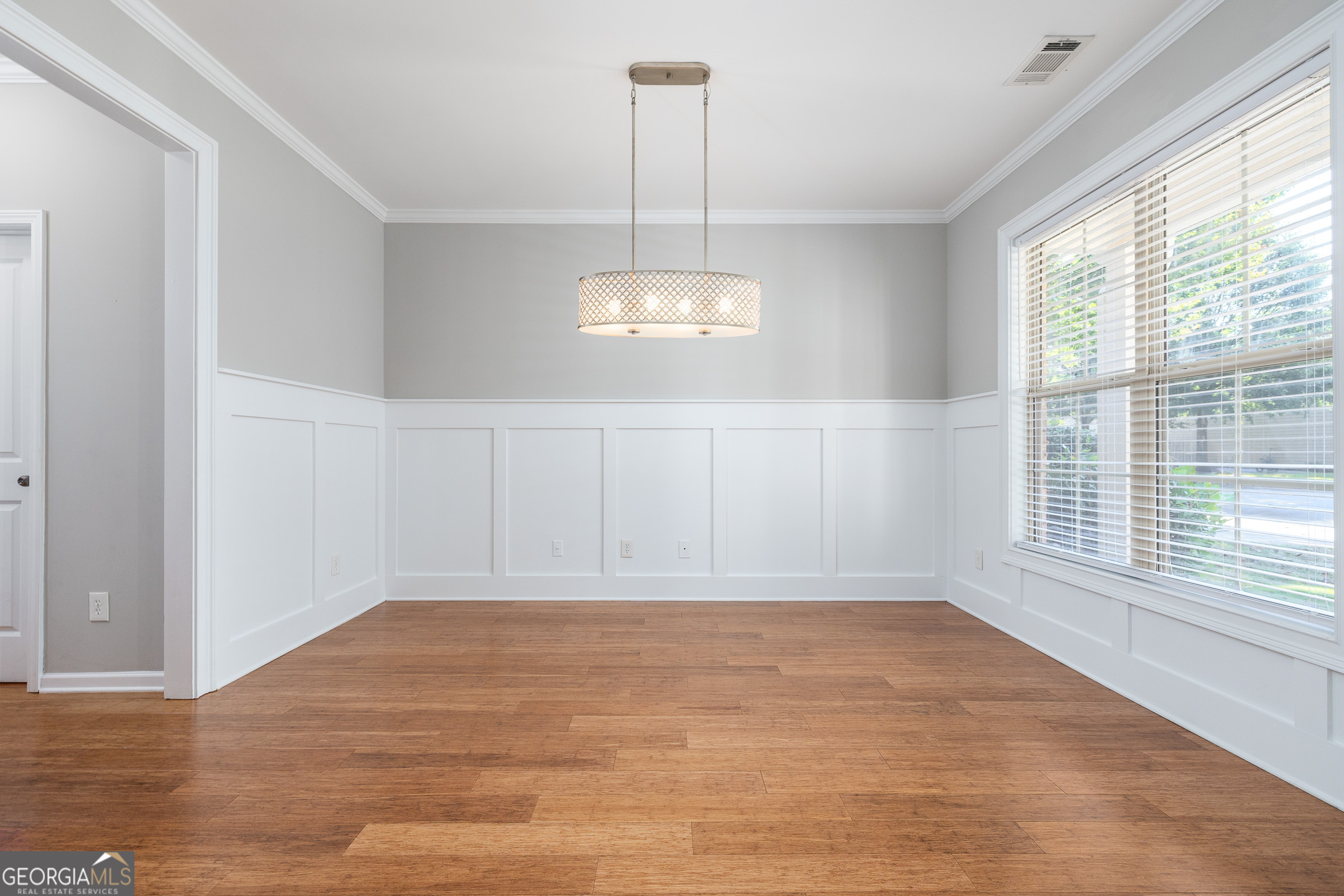 Woodstock, Georgia 30189, United States, 4 Bedrooms Bedrooms, ,3 BathroomsBathrooms,Residential,Active,81140