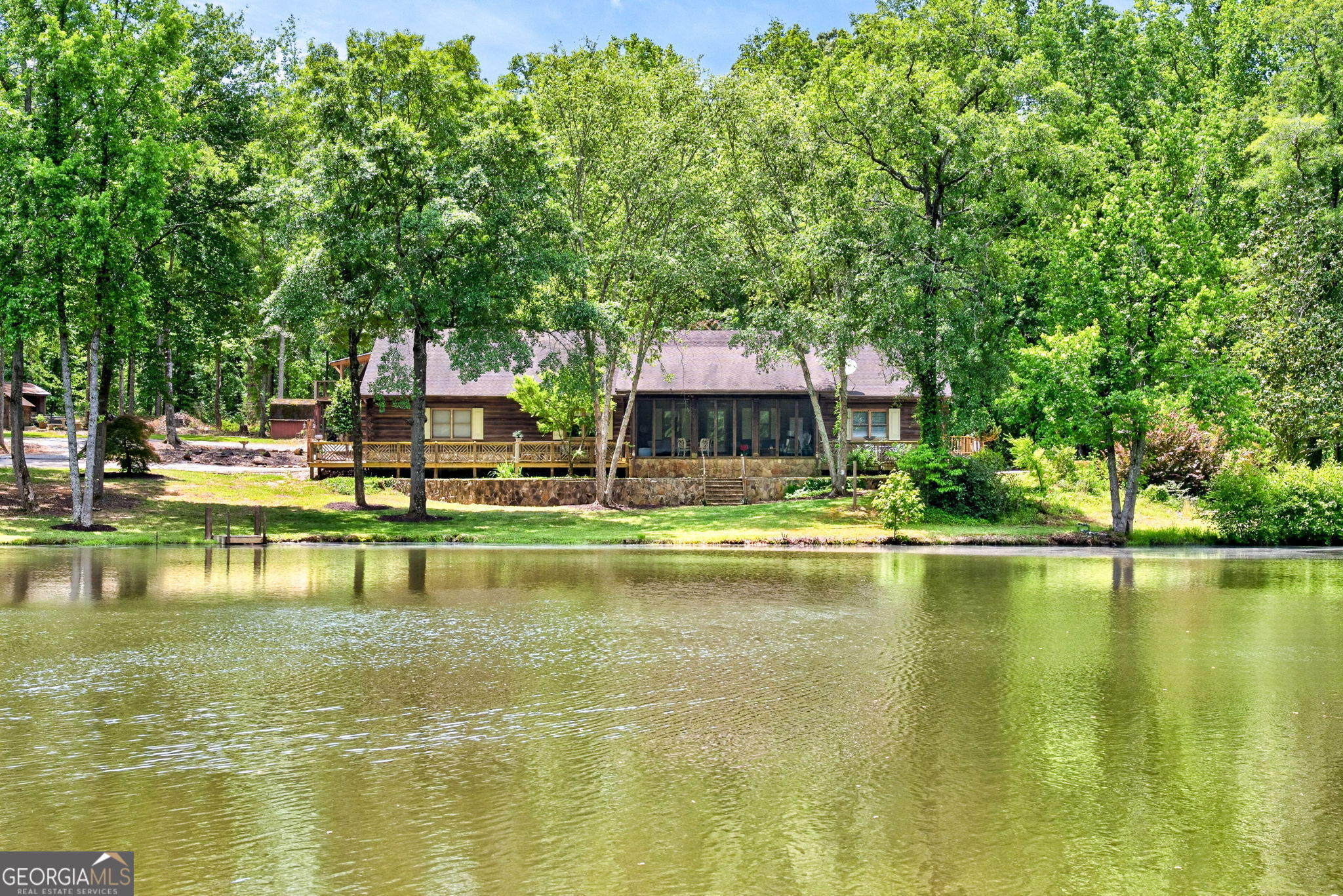 261 McIntosh CIR