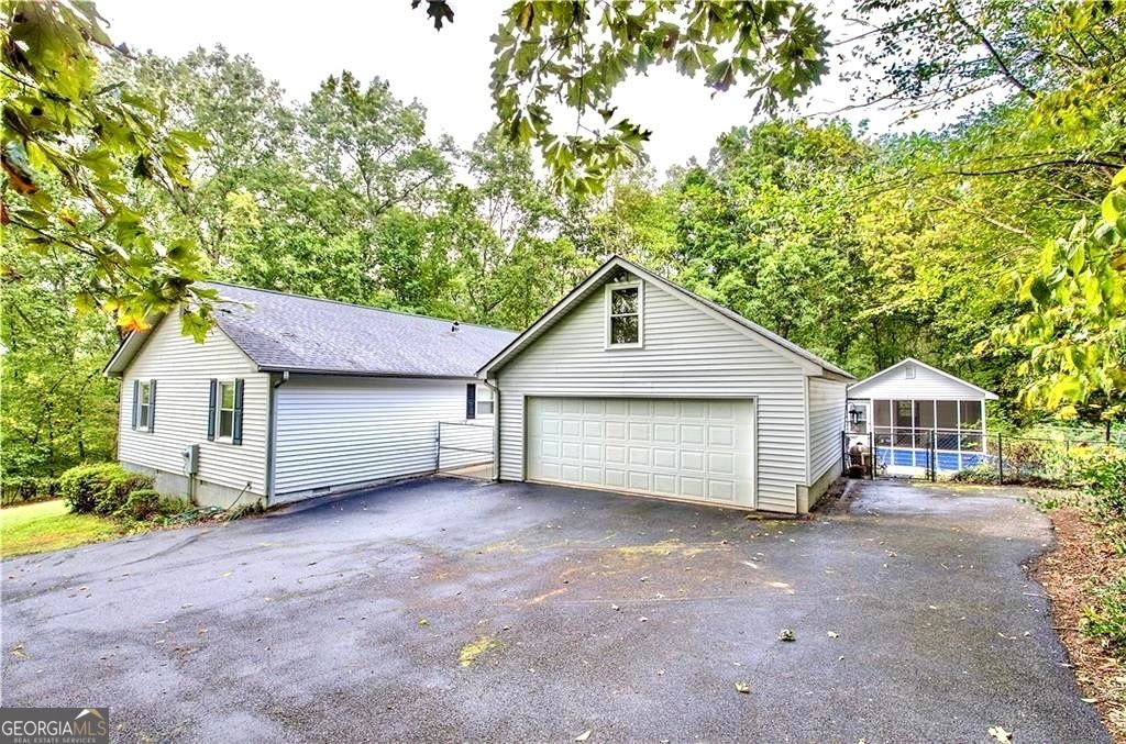 Photo of 65 Gaddis Road NW, Cartersville, GA 30120 (MLS # 10609988)