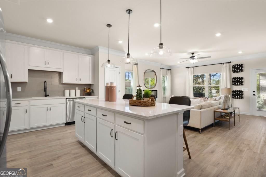 1080 Elowen DR 102