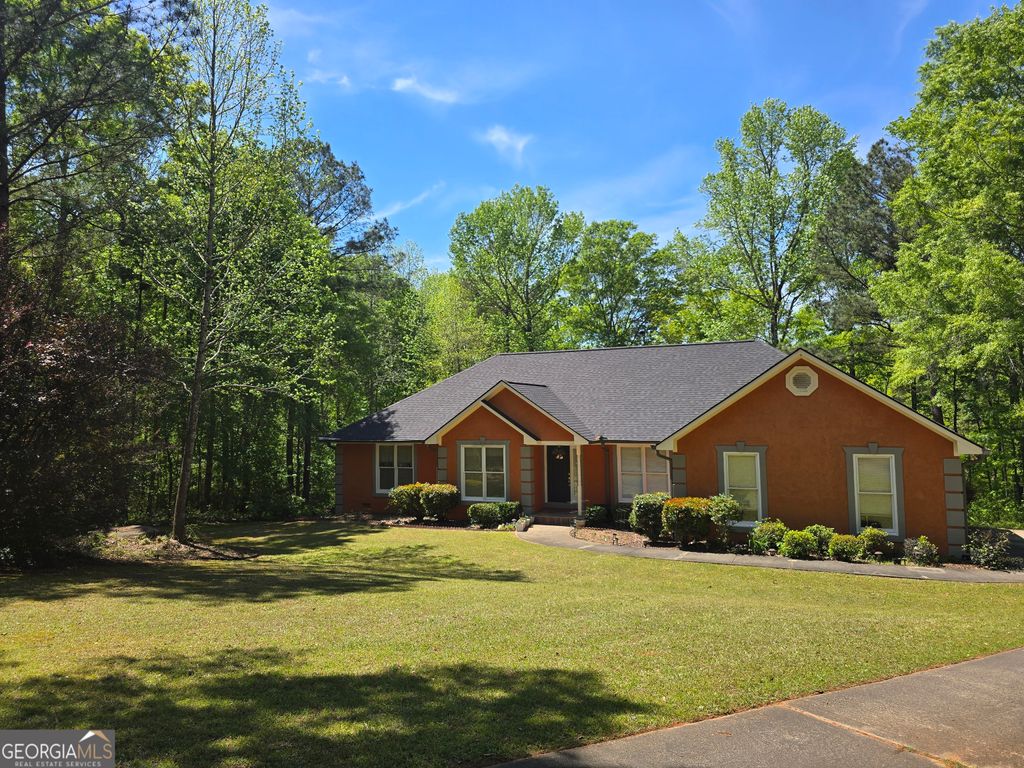 Photo of 107 Ember Way, LaGrange, GA 30240 (MLS # 10730122)