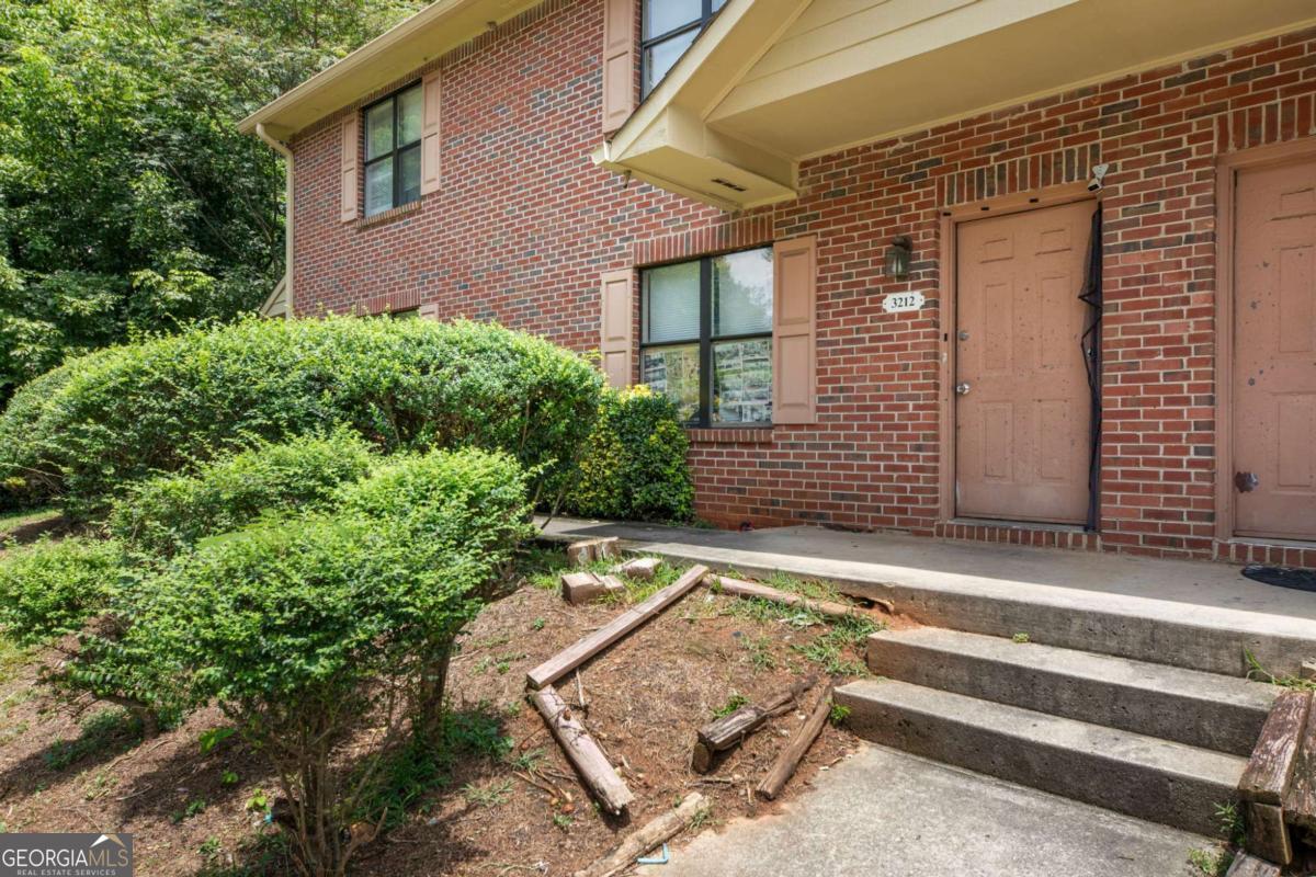 3212 Highpoint CT