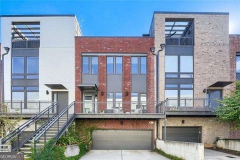 Photo of 1305 Chelsea Circle NW, Atlanta, GA 30318 (MLS # 10875034)