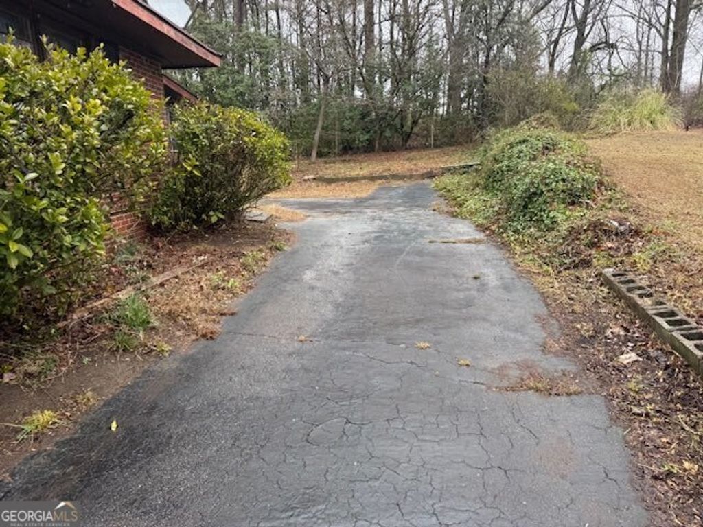 Photo of 6896 Florence Dr, Lithia Springs, GA 30122 (MLS # 10704576)