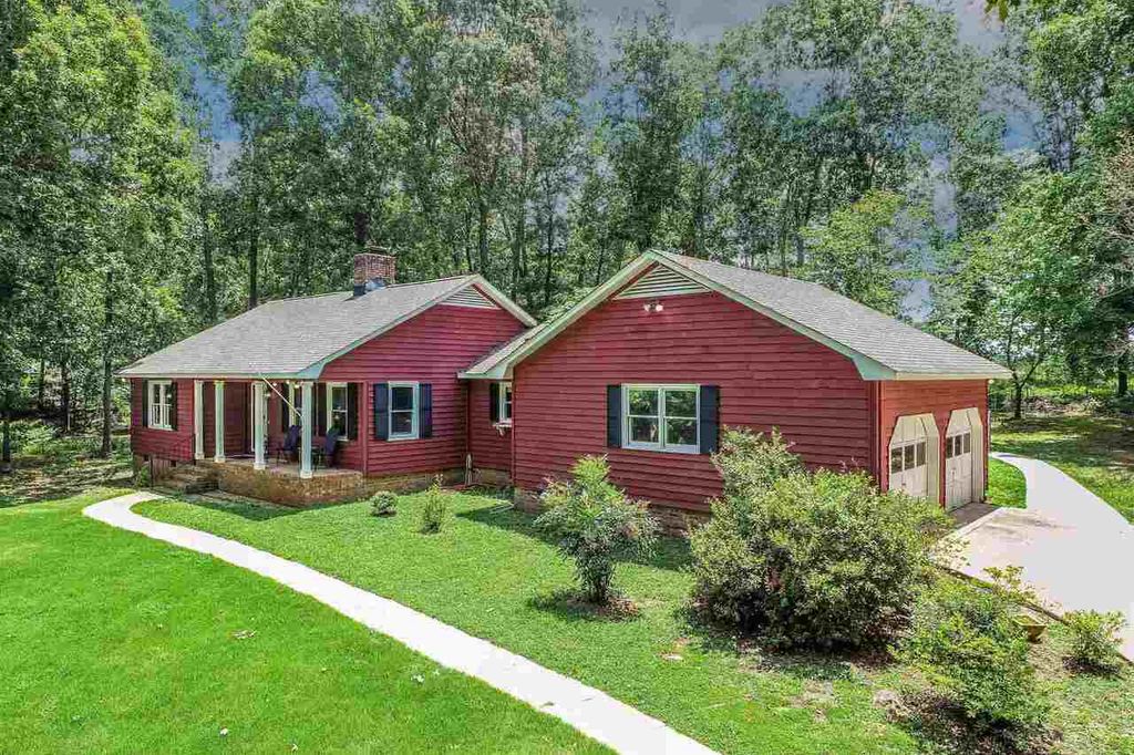 Photo of 364 Ridgewood Drive, Hartwell, GA 30643 (MLS # 10722394)