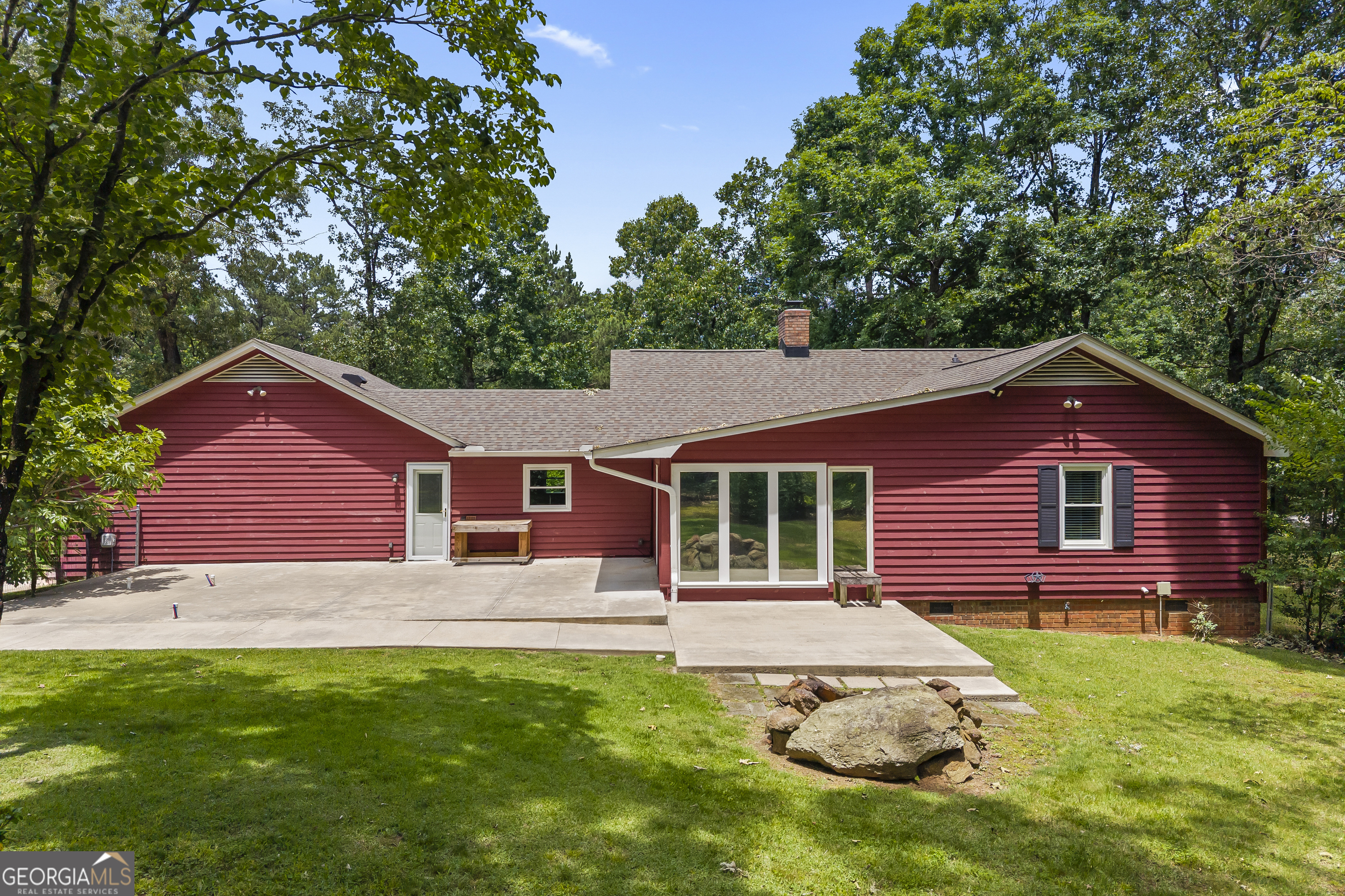 364 Ridgewood DR