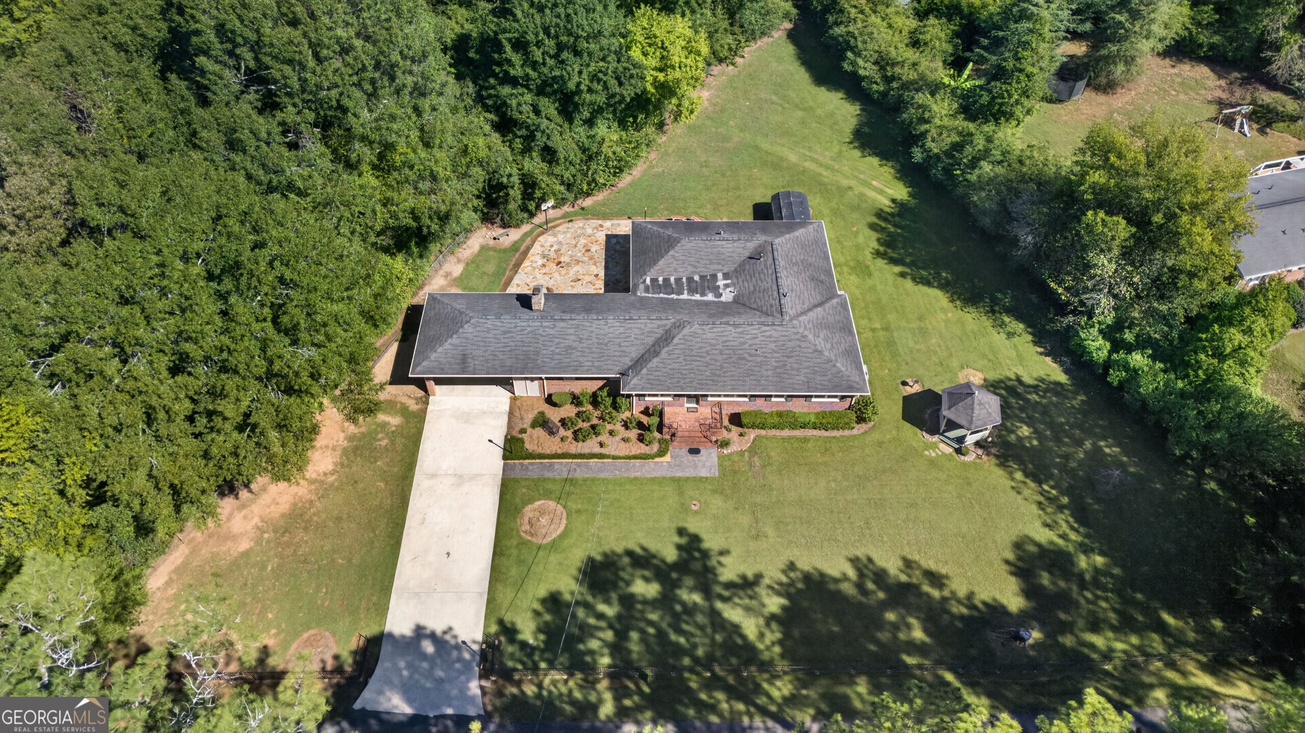 110 Sequoia Drive SE