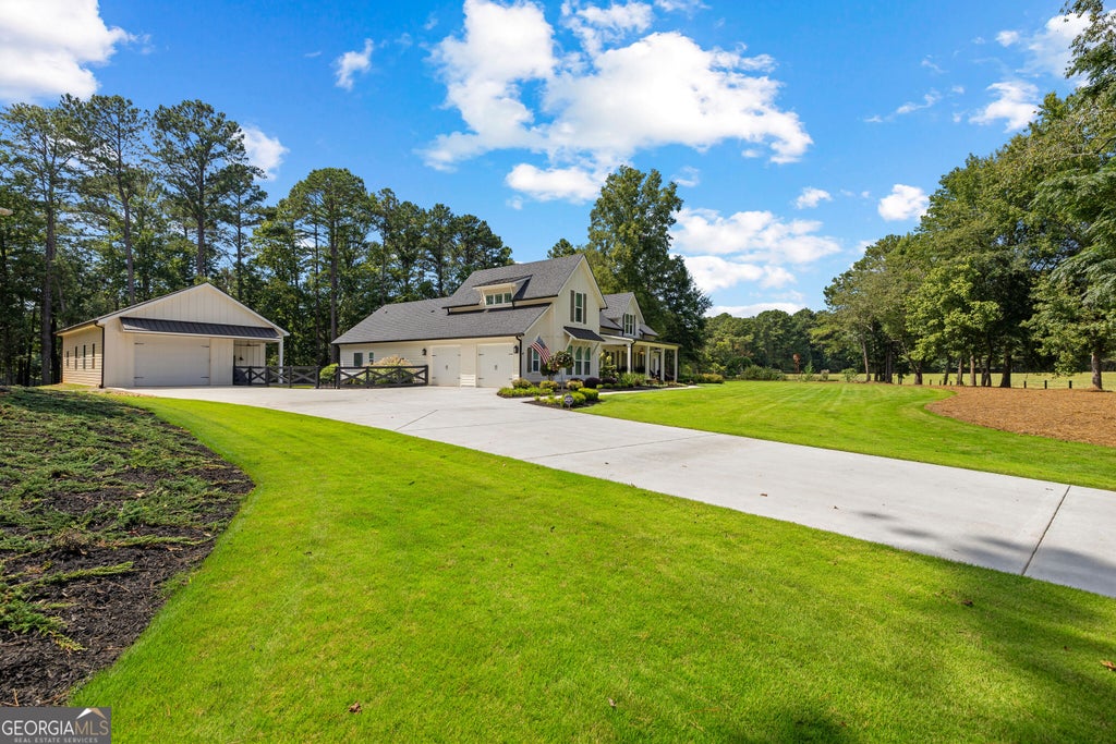 Photo of 492 Crawford Road, Senoia, GA 30276 (MLS # 10835934)