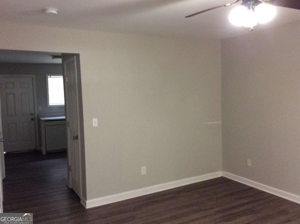 Photo of 130 Meadowbrook Court #B, Fayetteville, GA 30215 (MLS # 10666157)