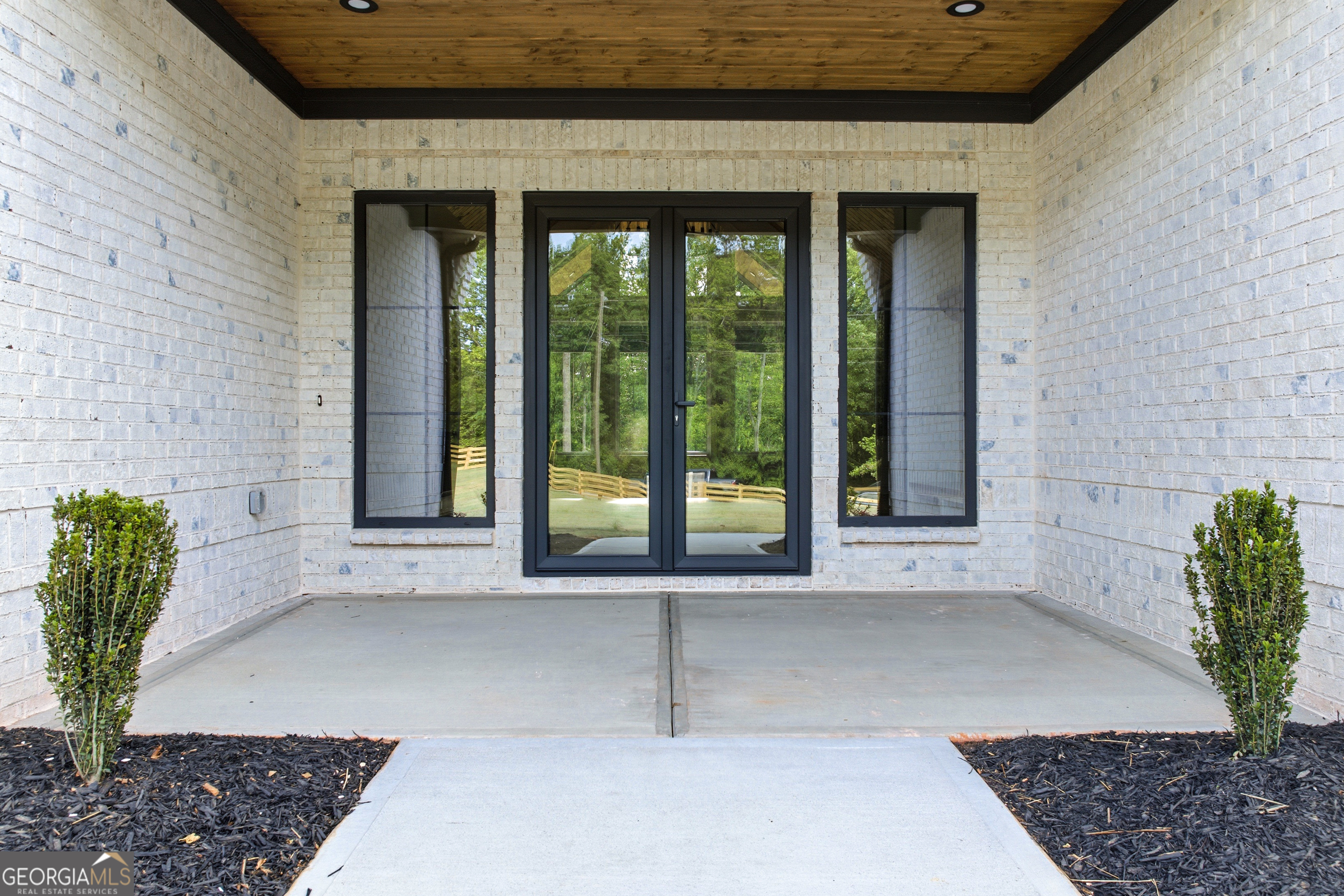 117 Kinney Creek LN