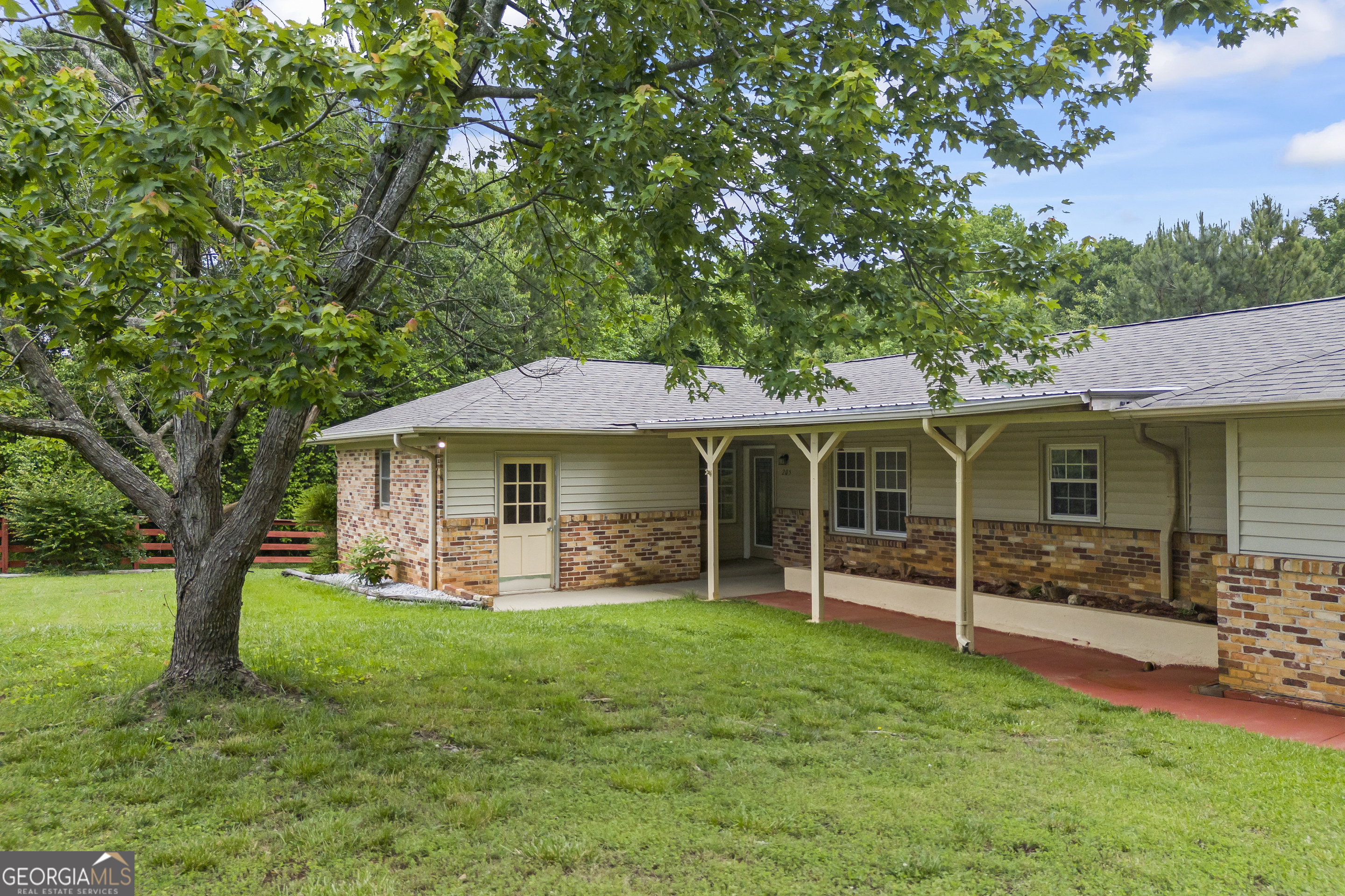 Listing image 3