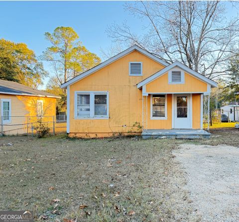 Photo of 1502 E Roosevelt Avenue, Albany, GA 31705 (MLS # 10661514)