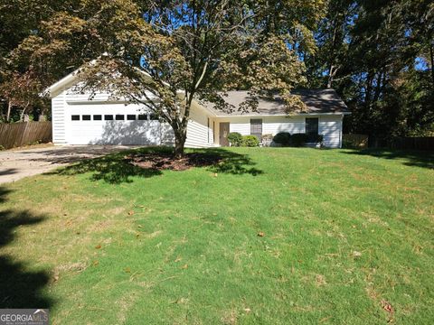 Photo of 620 Lake Forest Court, Roswell, GA 30076 (MLS # 10610841)