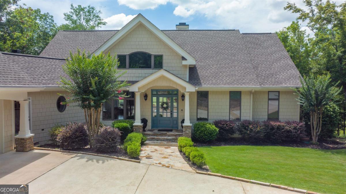 2541 Club DR