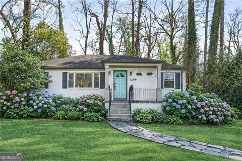 Photo of 1499 Kay Lane NE, Atlanta, GA 30306 (MLS # 10707397)