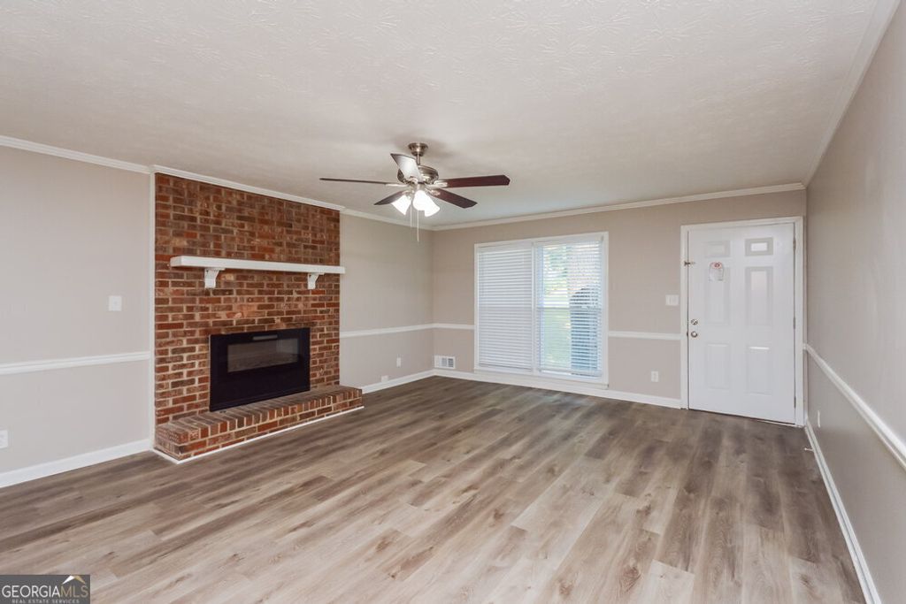 Photo of 661 Greenview Avenue SE, Conyers, GA 30094 (MLS # 10706539)